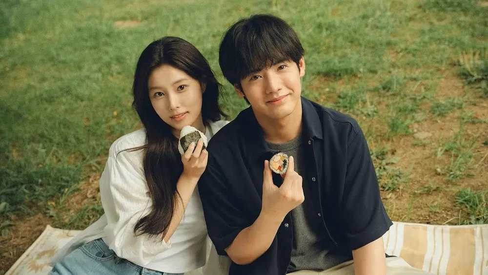 Кимбап и онигири: Двое влюблённых, похожих, но разных